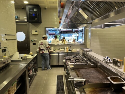 Perlos Burger Metropol AVM